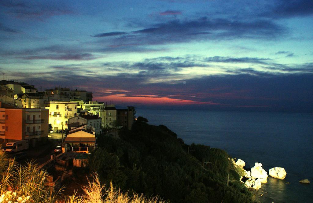 Park Hotel Villa Americana Rodi Garganico Extérieur photo